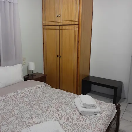 Helmos Mountain View Kértezi