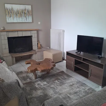 Helmos Mountain View Apartment Kertezi
